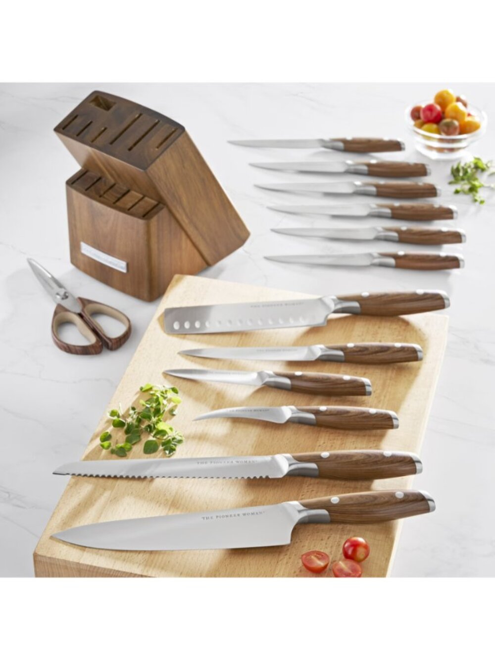 The Woman Pioneer Wood 14-Piece Acacia Wood Stainless Steel Knife Block Set